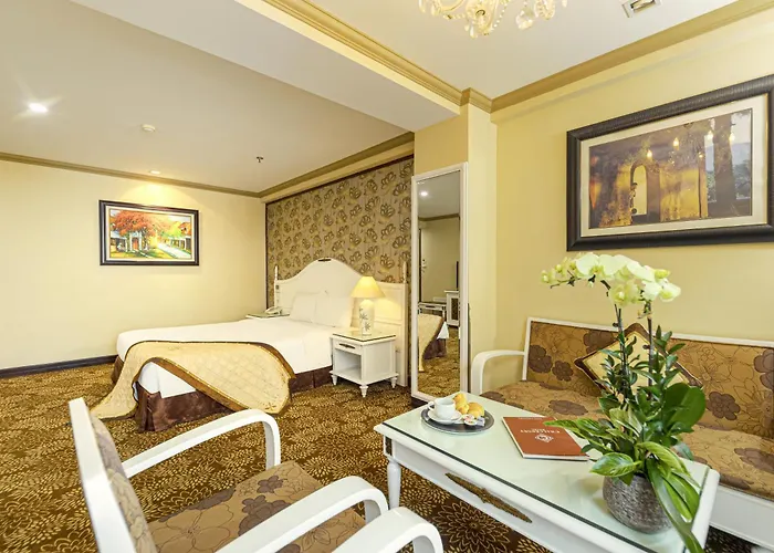 Chalcedony Grand Hotel Hà Nội