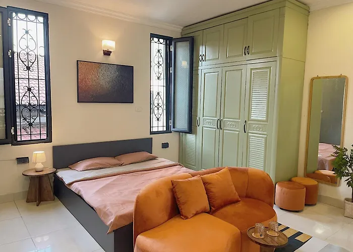 Migo Housing - Lift Access - Hanoi Beer Street - Central And Spacious - Ensuite Kitchen - Ensuite Bathroom