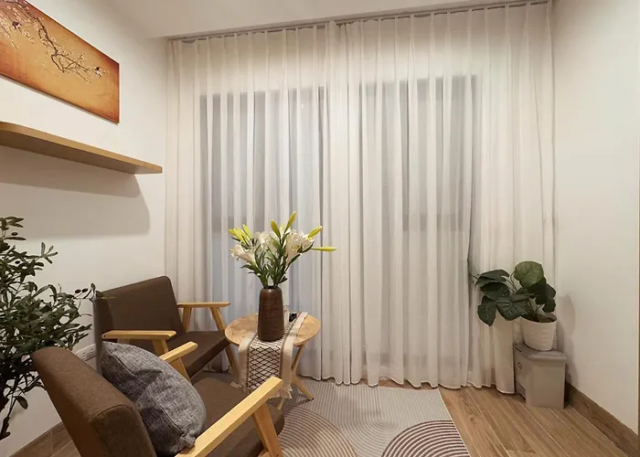 The Little Home - Đội Cấn - Smart home - Cozy - Super Central Hà Nội