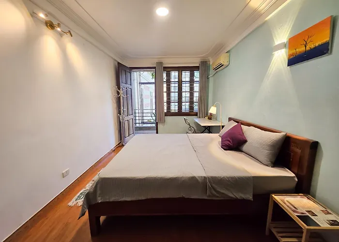 Rainbow Homestay - No 8 Alley 18B Tong Dan Hanoi