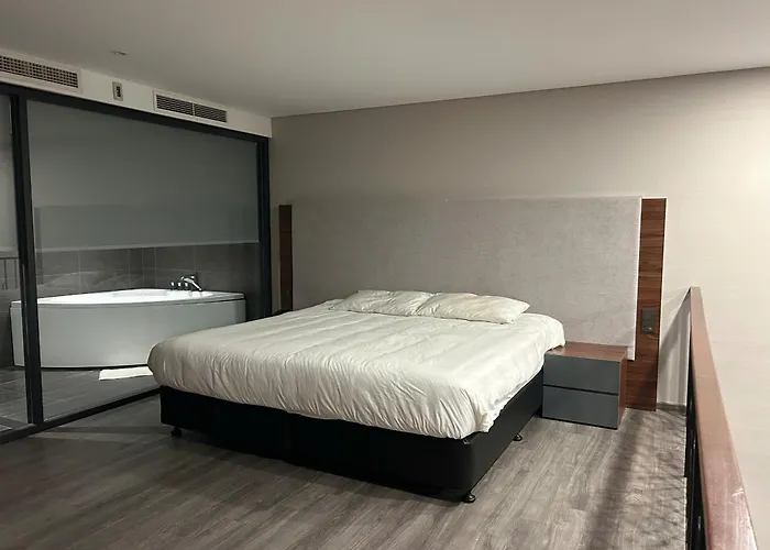Pentstudio Westlake Tay Ho Hà Nội