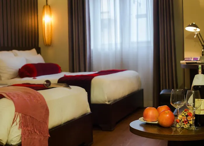 Golden Art Hotel