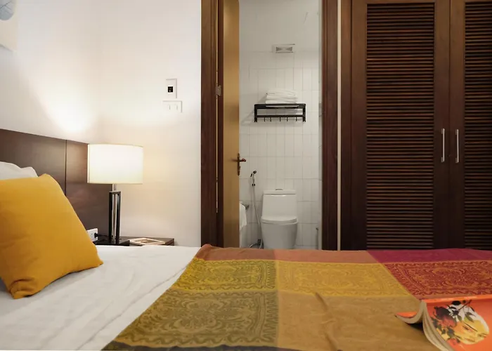 Luxe Paradise Hotel 22 Nam Ngu Street