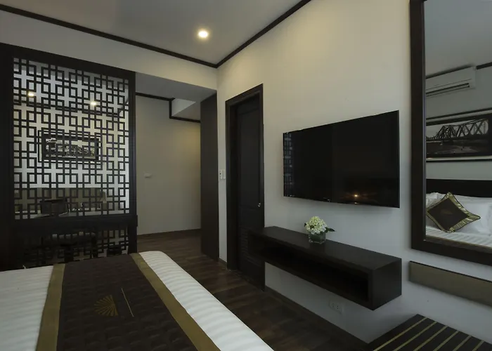 Thang Long Opera Hotel