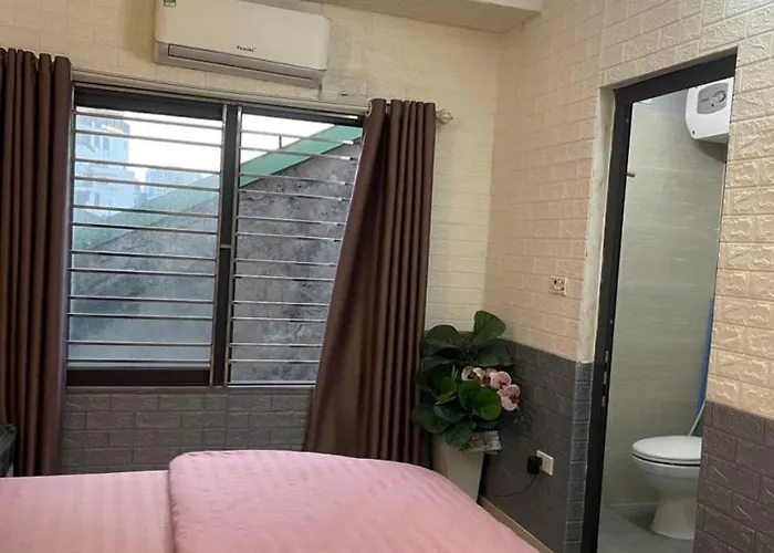 Centre Alley House & Travel